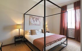 Elegant Moscova Apt